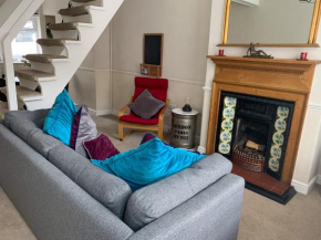 The Racecourse - Free Parking - With Our Neighbouring Homes Sleeps 6,12,18 - York Holiday Home